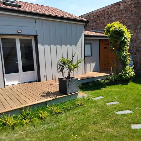 Balbigny Sejour Au Jardin De Cupidon Avec Jacuzzi Et Sauna מראה חיצוני תמונה