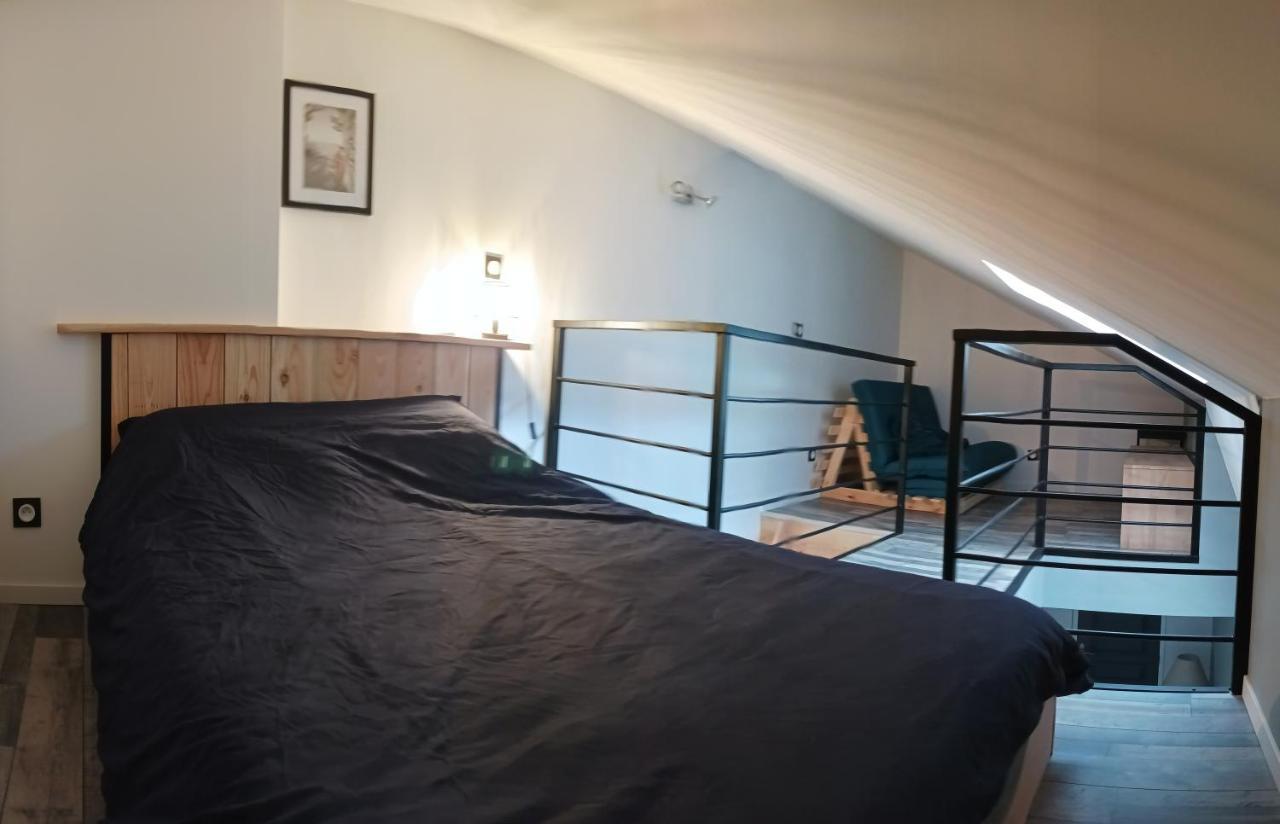 Balbigny Sejour Au Jardin De Cupidon Avec Jacuzzi Et Sauna מראה חיצוני תמונה